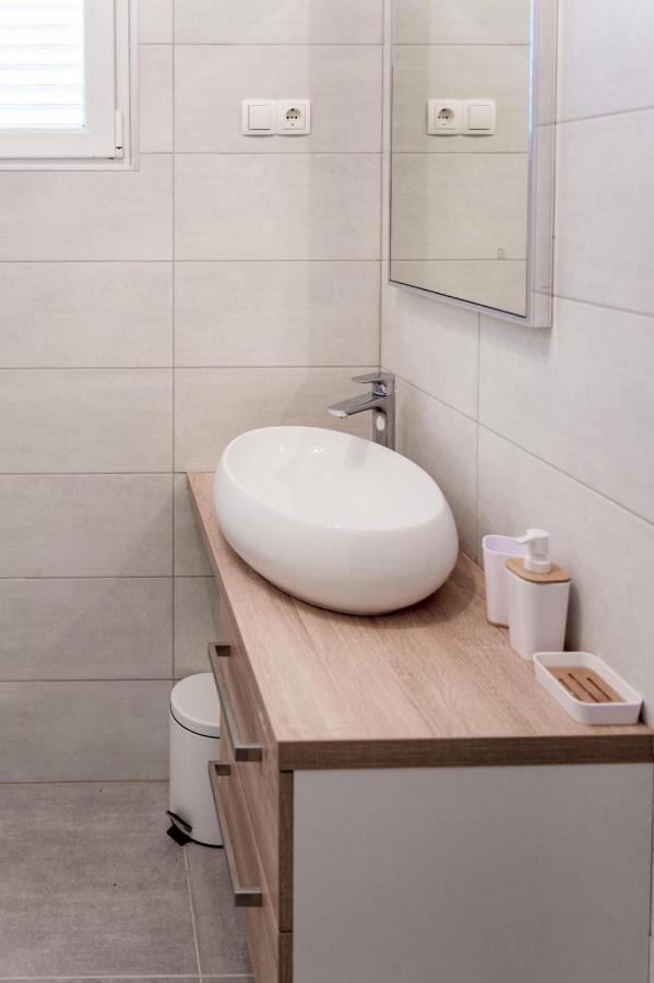 Sukošan Apartments Happy מראה חיצוני תמונה