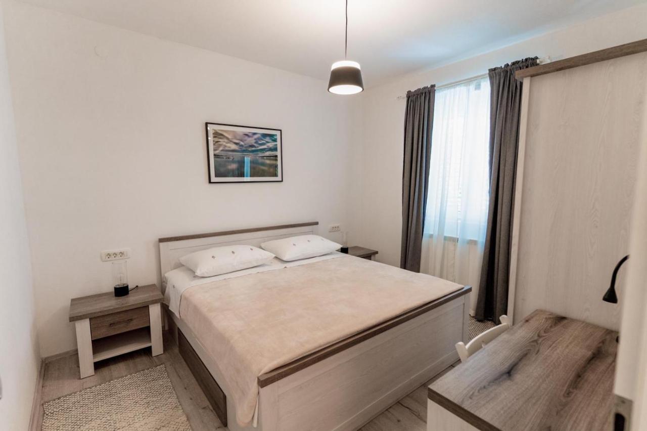 Sukošan Apartments Happy מראה חיצוני תמונה