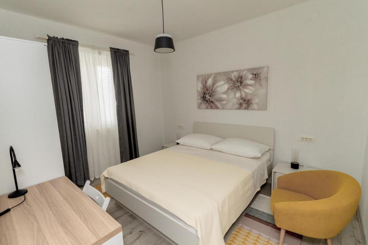 Sukošan Apartments Happy מראה חיצוני תמונה