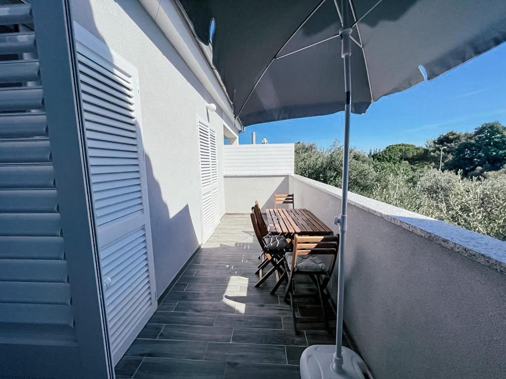 Sukošan Apartments Happy מראה חיצוני תמונה