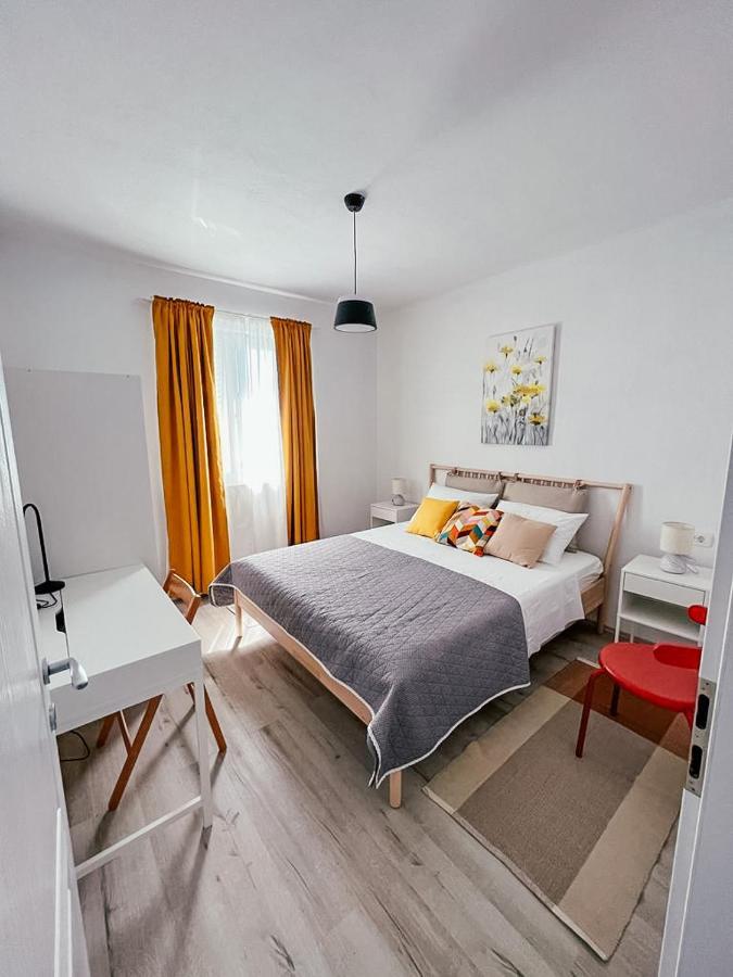 Sukošan Apartments Happy מראה חיצוני תמונה